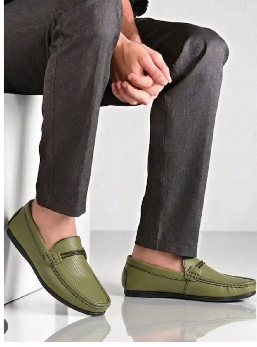 Kavsun Men Punch Loafer Olive