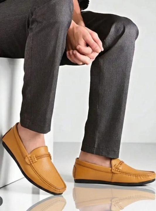 Kavsun Men Punch Loafer Tan