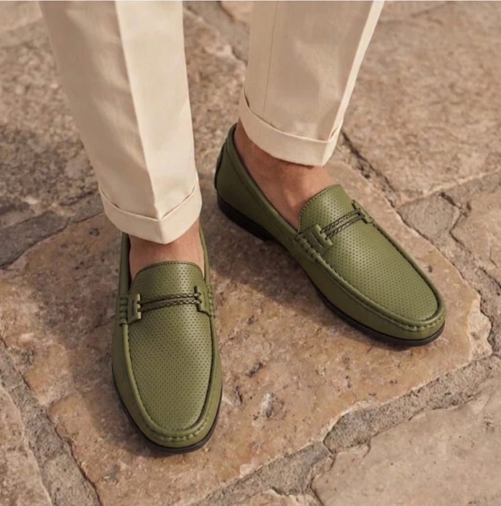 Kavsun Men Punch Loafer Olive