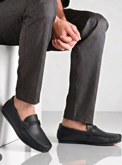 Kavsun Men Punch Loafer Black