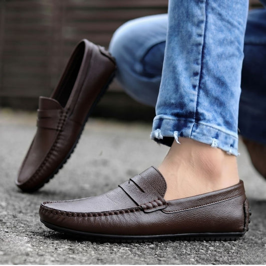 Kavsun Men Matte Finish Loafer Brown
