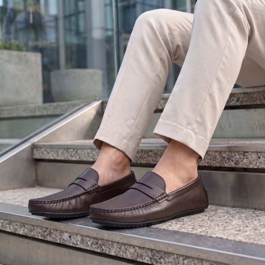 Kavsun Men Matte Finish Loafer Brown